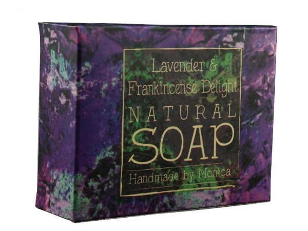 palm-free-natural-soap-lavender-frankincense-3-1